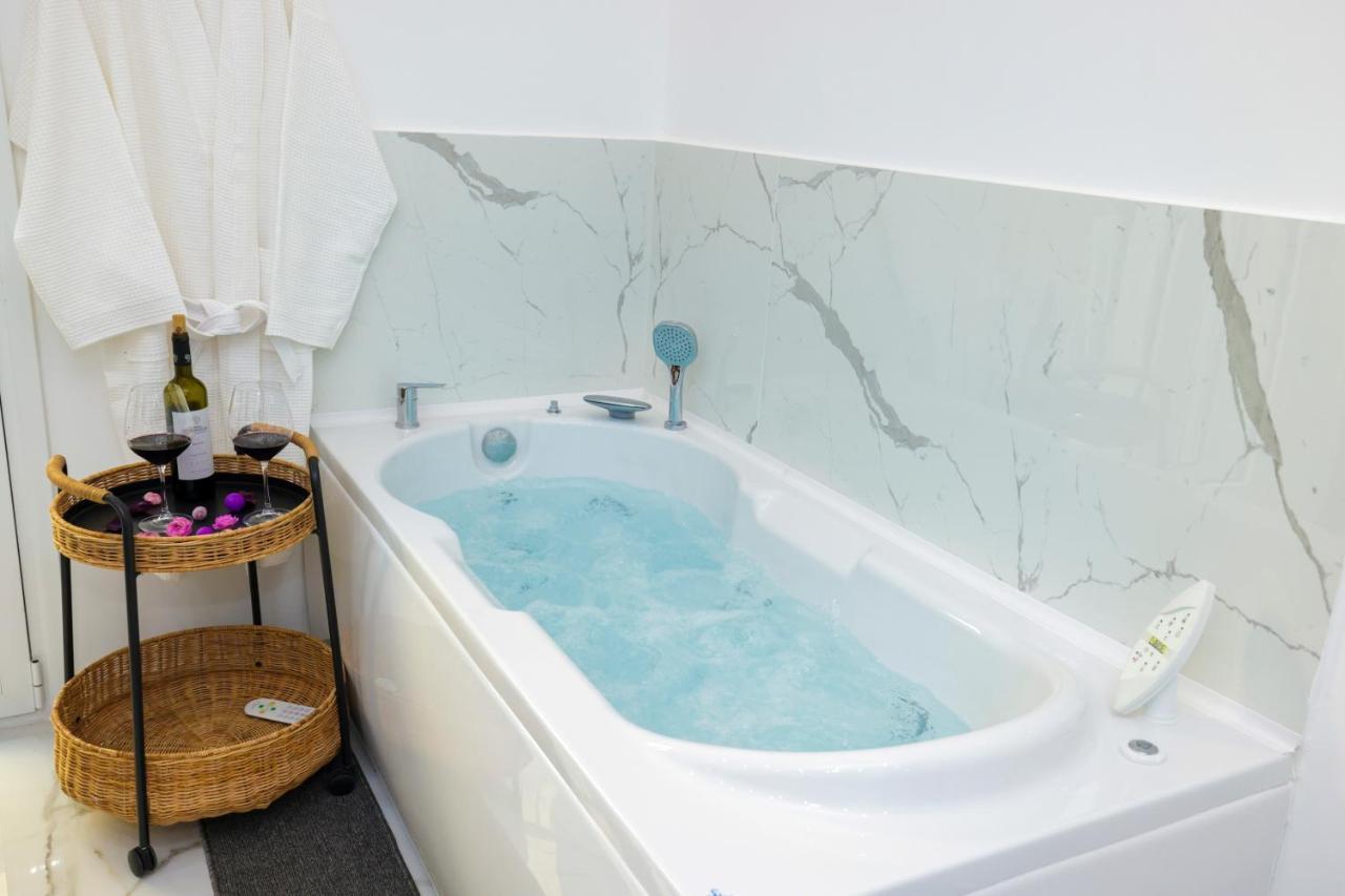 Apollo 2 Bd Jacuzzi Suite Atény Exteriér fotografie